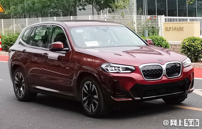宝马新款iX3国内谍照 外观更运动 预计39万元起售-图1
