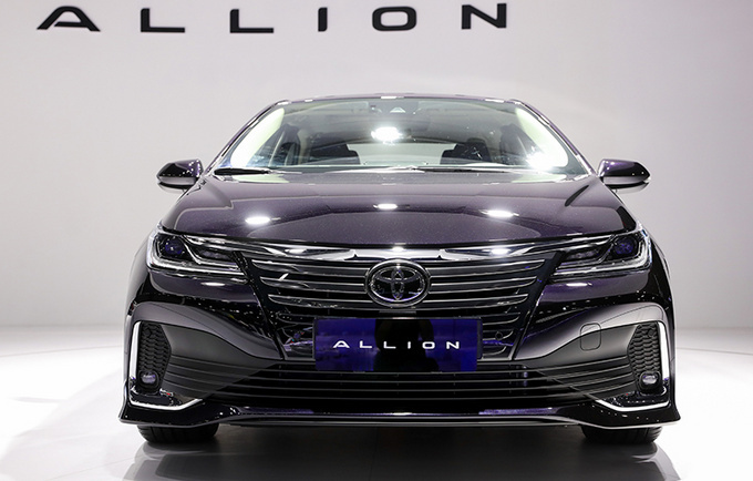 一汽丰田全新轿车上市时间曝光 尺寸比速腾更大-图2