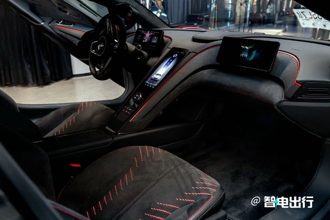 仰望U9售XXX.XX万起搭4电机驱动 极速300km/h-图6