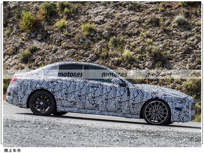 奔驰全新C43延期发布搭2.0T轻混/四缸机超V6动力-图3