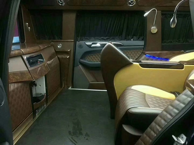 新款奔驰GLS550劲惠 加长5.98米现车促销-图4