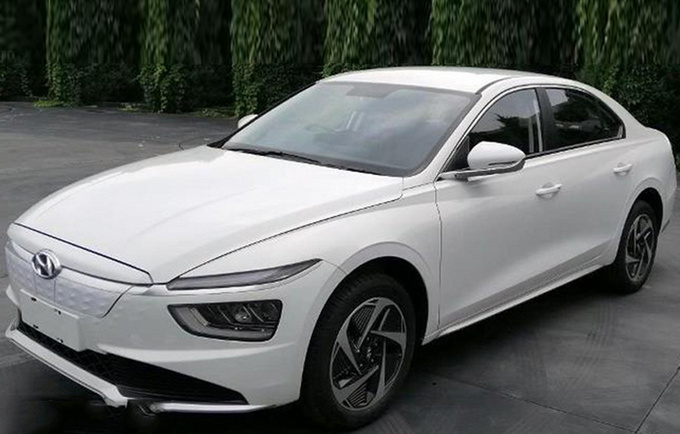 现代名图纯电版 比Model 3更大续航长-预计20万起-图2