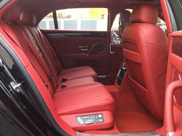 18款宾利飞驰4.0T 顶级豪车S五座批发价-图6