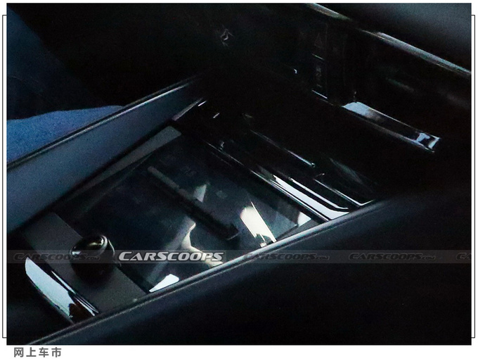 保时捷小号卡宴推新车型内饰升级三块液晶屏-图7