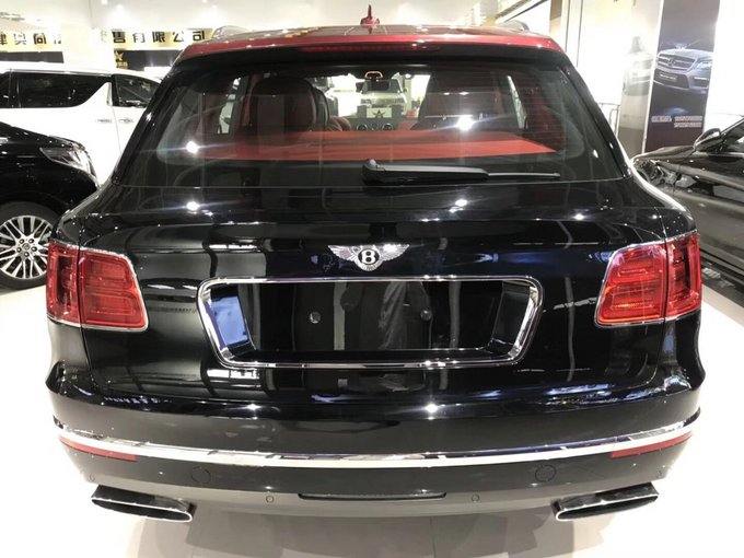 18款宾利添越6.0汽油 灵动流畅四座越野-图7