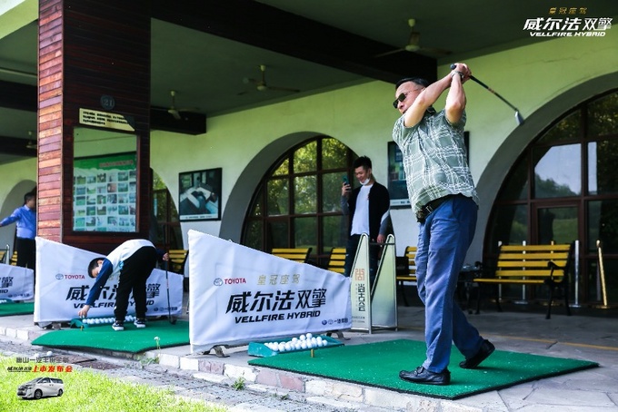 焕新升级！威尔法双擎VELLFIRE HYBRID新车到店-图2