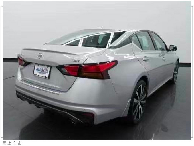 日产新款天籁实拍搭2.5L引擎/内饰配平头方向盘-图3