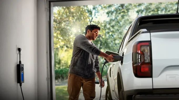 混动福特Ranger亮相扭矩超600比在售猛禽版还强-图3