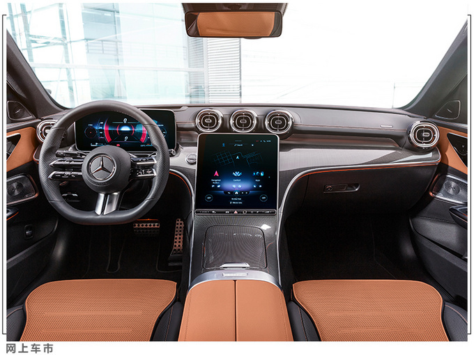 北京奔驰全新C级实拍 尺寸E级还大 预计31万起售-图1