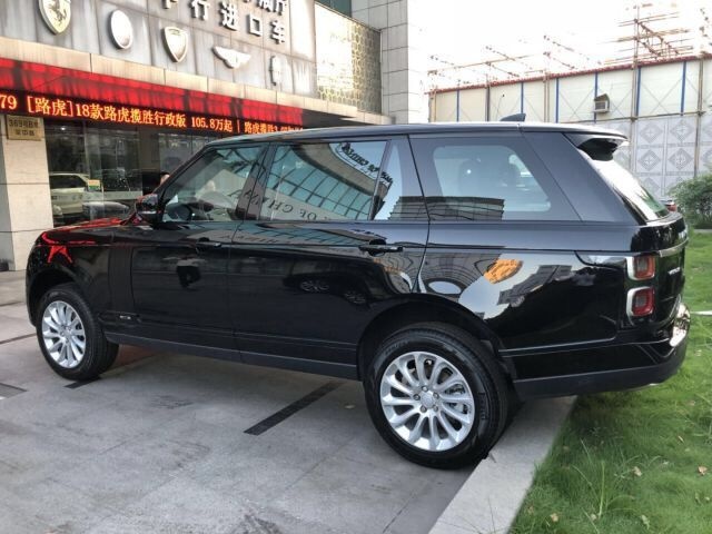 18款路虎揽胜行政3.0加长Vogue 直降巨献-图4