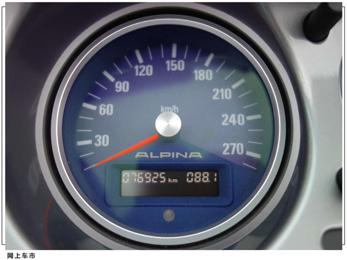 宝马经典Z8改装版实拍搭4.8L引擎/全球限量555台-图7