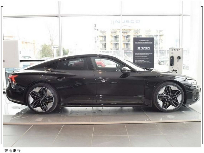 奥迪全新纯电动跑车实拍封闭格栅/造型酷似A7-图2