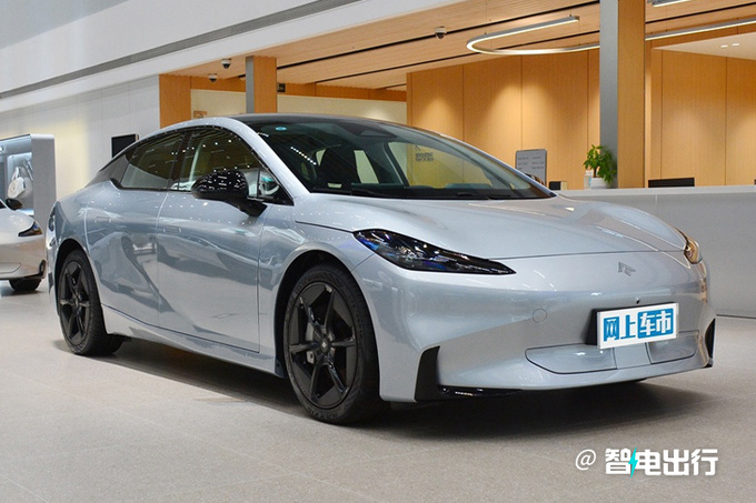 昊铂全系终身免费充电比亚迪仰望怎么看-图2