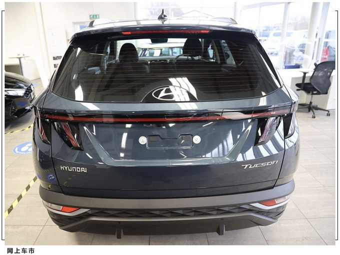 现代全新途胜到店实拍搭1.6T混动/配贯穿式尾灯-图3
