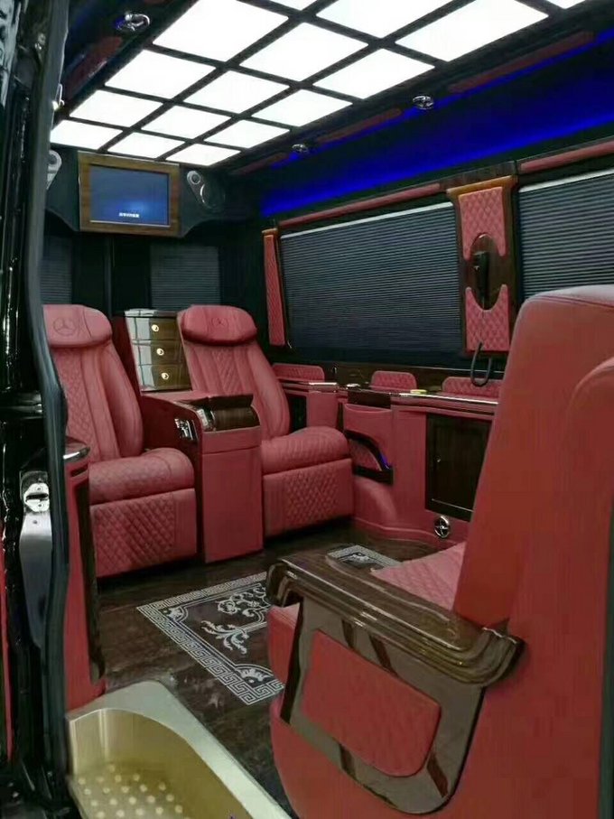 奔驰斯宾特颜值担当 高端商务加饰不加价-图7