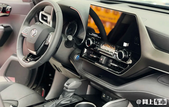 丰田汉兰达将新老同售 8月起主卖混动版-加价预订-图6