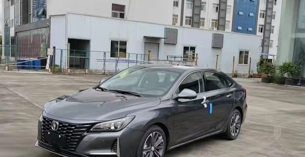 新款长安锐程cc实车曝光运动感升级搭15t发动机