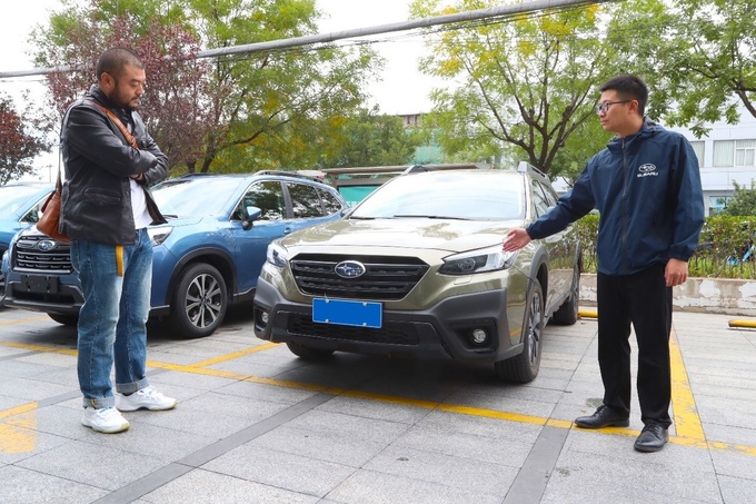 陪朋友去斯巴鲁店看傲虎我不仅被打脸还种草变粉了-图14