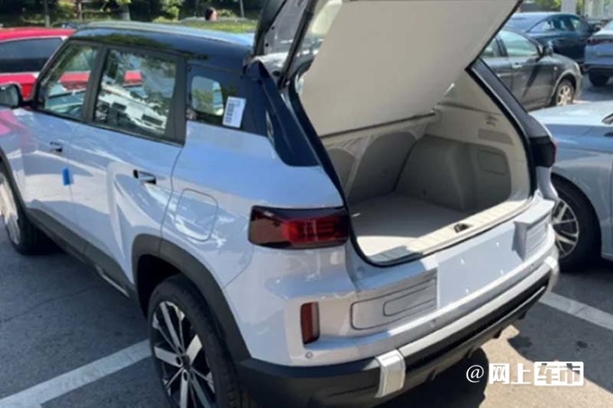 官方降价X.X万吉利ICON售XX.XX-XX.XX万元-图5