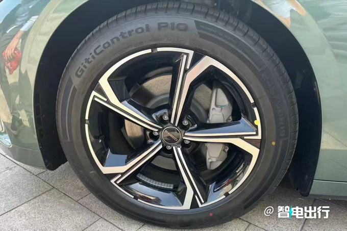 星纪元ES详细配置曝光5款车型 空气悬架+CDC非标配-图4