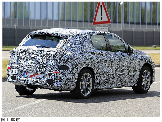 奔驰全新纯电SUV亮相 与EQS同平台/支持超速率充电-图5