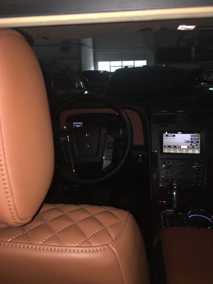 林肯领航员总裁祥荣版 奢侈改装裸利售价-图8