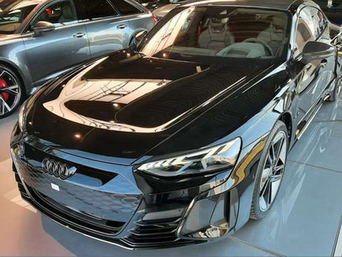 奥迪RS e-tron GT实拍 侧面酷似A7/配大尺寸中控屏-图1