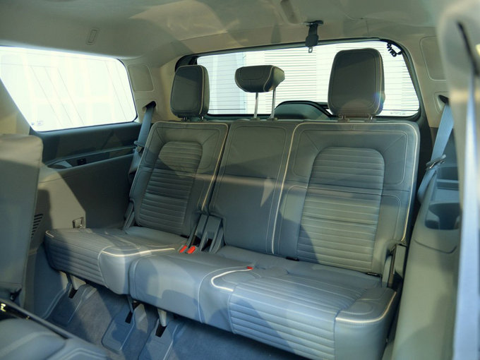 18款林肯领航员 豪华品质越野车咆哮底价-图8