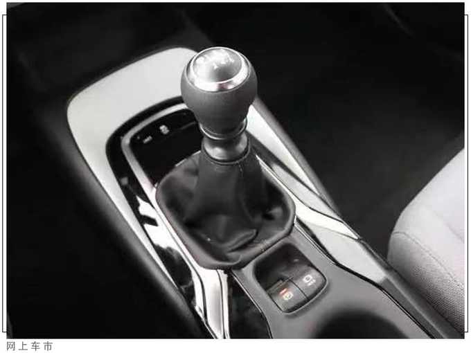 丰田卡罗拉运动版进店实拍搭2.0L/还配熏黑套件-图6