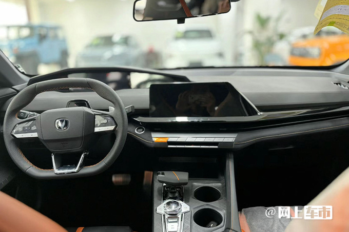 最高降X万长安新UNI-V售XX.XX万起 取消2.0T-图10