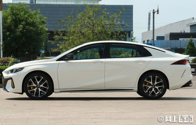 GAC Trumpchi Shadow Leopard listed 9.68-12.68 million yuan, more powerful than Civic-Picture 2