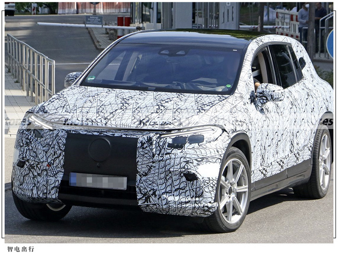 奔驰全新SUV现身家族外观设计/或于下月亮相-图2