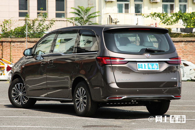 别克4S店猛打折GL8卖不到20万 比大通G70还便宜-图8