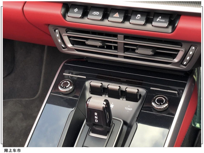 保时捷911 Turbo S实拍搭3.8T/配红色运动座椅-图5