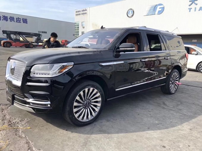 2018款林肯领航员 国内降税本店独家优惠-图2
