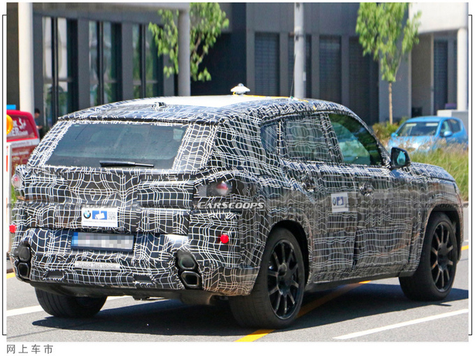 宝马全新X7轿跑版曝光搭4.4T/配熏黑套件-图5