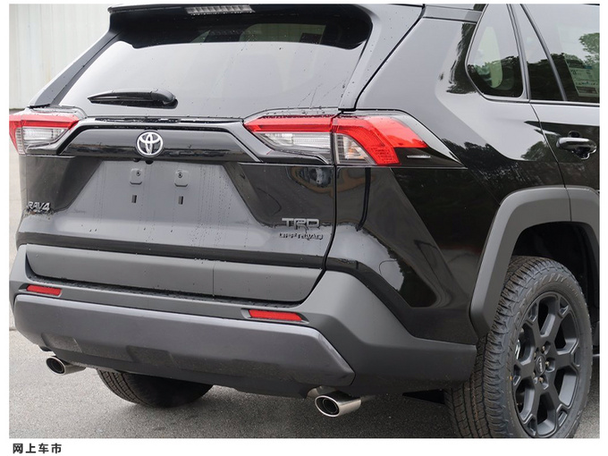 丰田RAV4运动版实拍升级8AT变速箱/标配TRD套件-图4