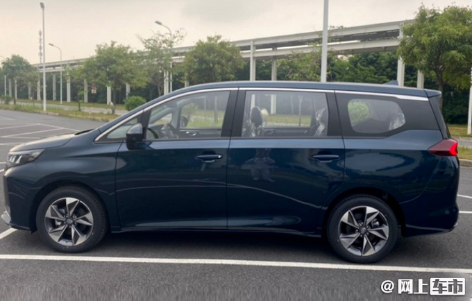 广汽传祺M6 PRO曝光 前脸大改更霸气 4月19日发布-图4