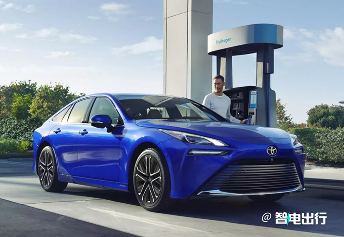 丰田新大号凯美瑞售价曝光 外观酷似雷克萨斯ES-图3