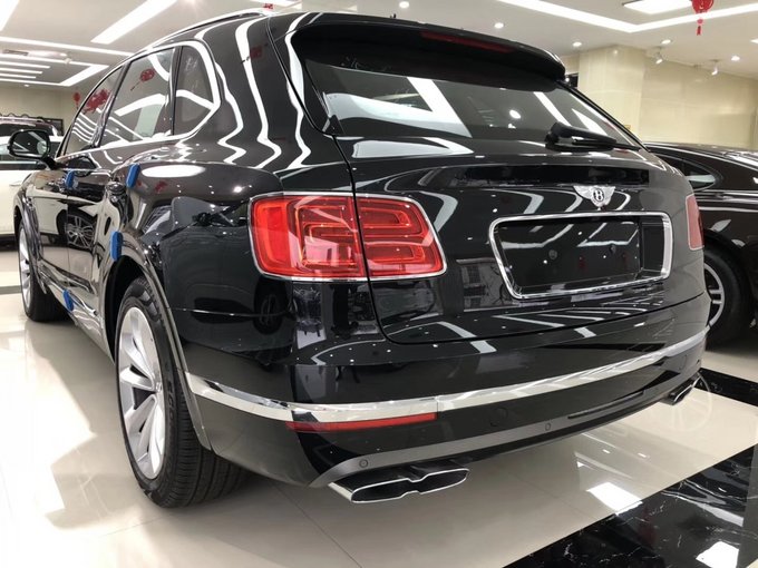 18宾利添越4.0 八缸柴油比飞驰价格优惠-图3