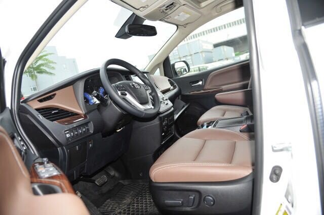 18款丰田塞纳3.5L 改装航空座椅高级舒适-图5