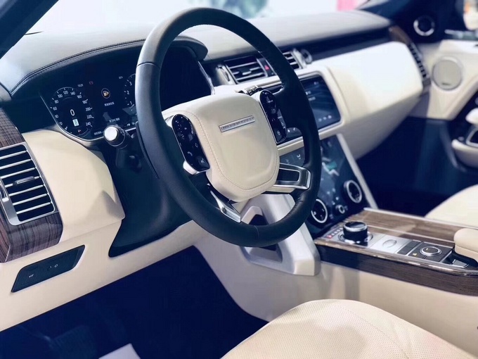 18款路虎揽胜行政版特价 性能王实测点评-图4