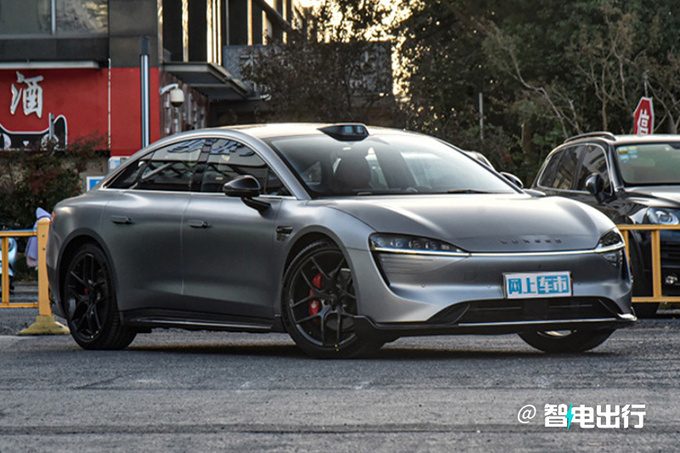 江淮-华为合作首款车曝光售价达百万 PK迈巴赫S级-图2