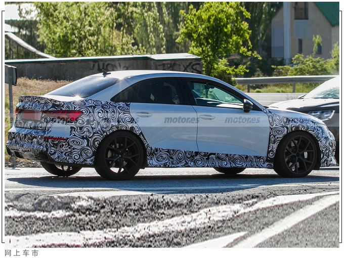 奥迪全新一代RS3曝光搭2.5T引擎/年内发布-图4