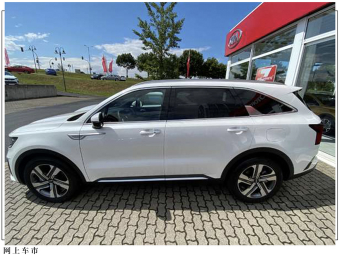 起亚索兰托实拍搭1.6T引擎+电动机/对称中控设计-图2