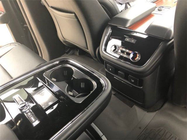 2018款林肯领航员SUV 全新换代科技领先-图7