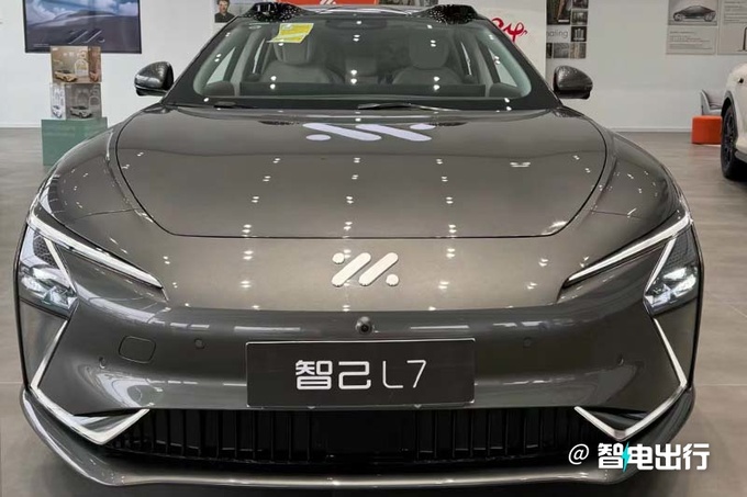 智己销售新L7年后上市内饰升级-更豪华 会降价吗-图2