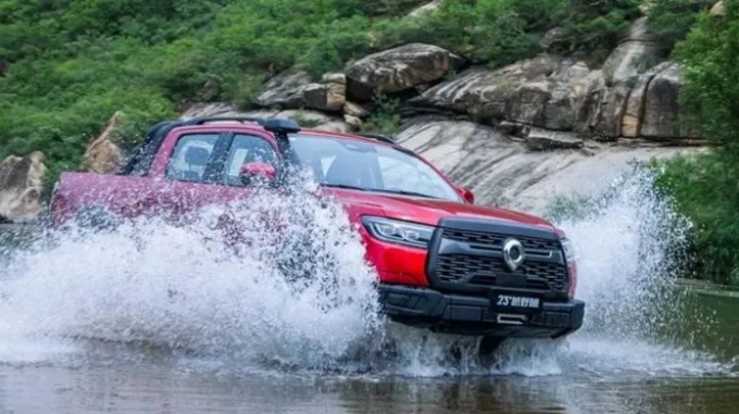 高性能才是王道推荐三款高人气越野皮卡配置都很硬核-图8