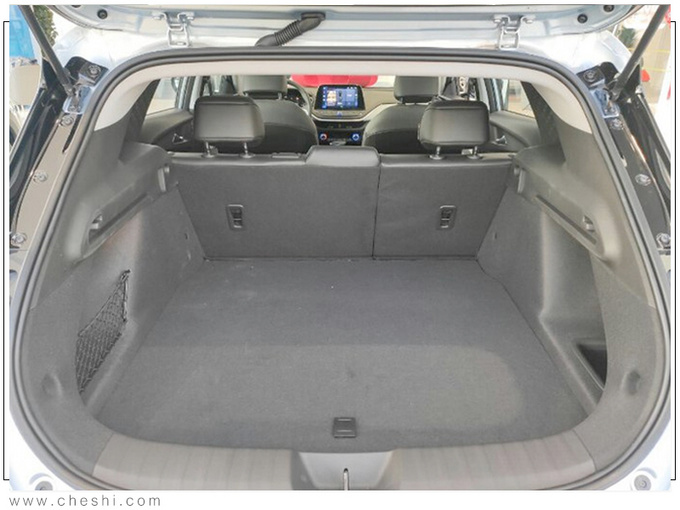 雪佛兰纯电动车畅巡到店实拍 续航410km将开卖-图6