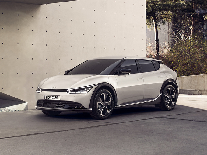 起亚新款SUV官图发布双电机驱动/内饰极富科技感-图1